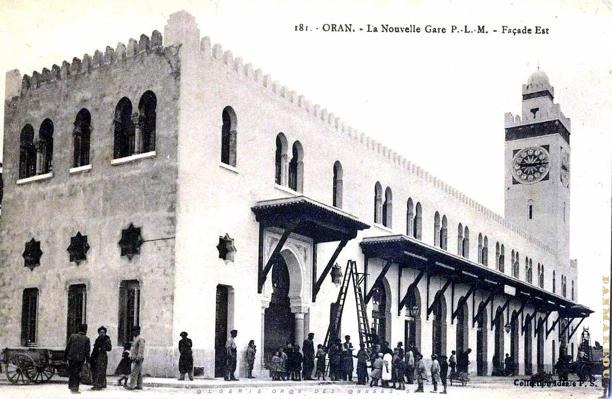 2979- Oran - Gare - Cote Arrivee.jpg
